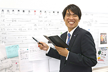 自由なスタイルが魅力／新卒採用サイト：池田ハルク